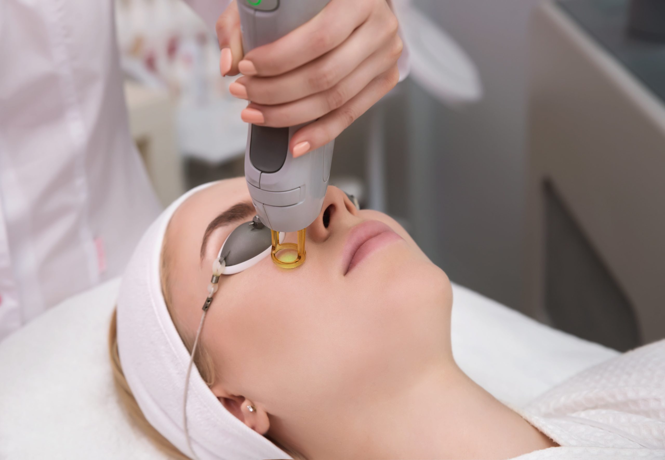 How Lumecca Photofacial Can Revitalize Your Appearance